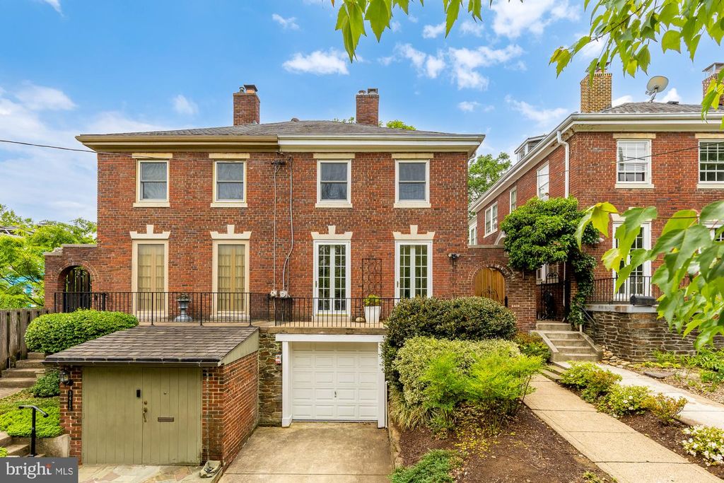 3414 PORTER ST NW, Washington, DC 20016