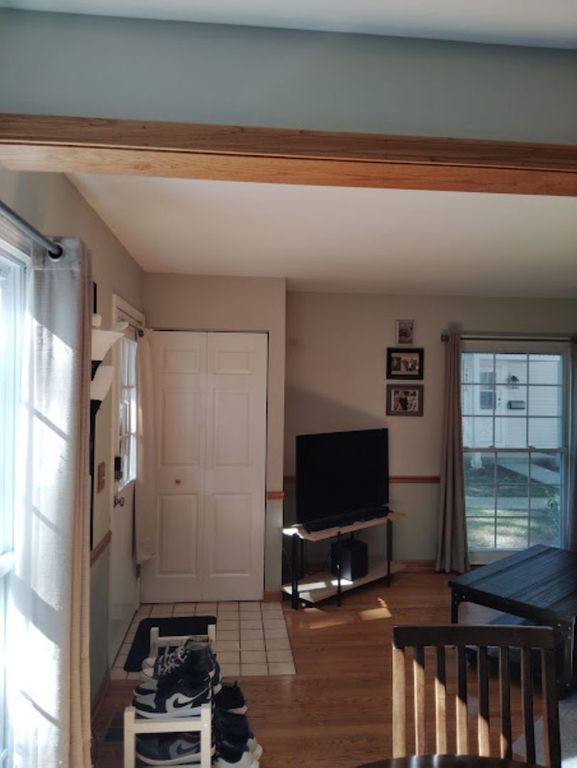 1670 Monticello Court B, Wheaton, IL 60189 — photo 4
