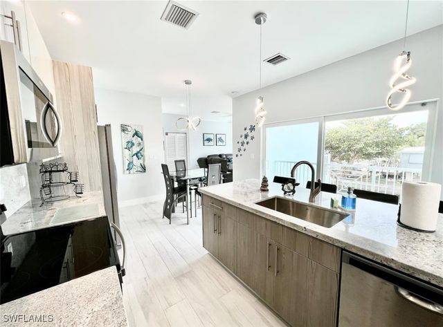 1021 82nd ST, Marathon, FL 33050