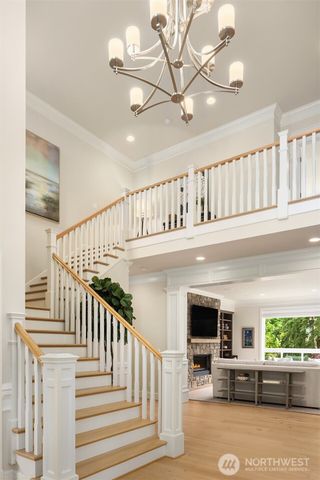 10461 SE 23rd Street, Bellevue, WA 98004