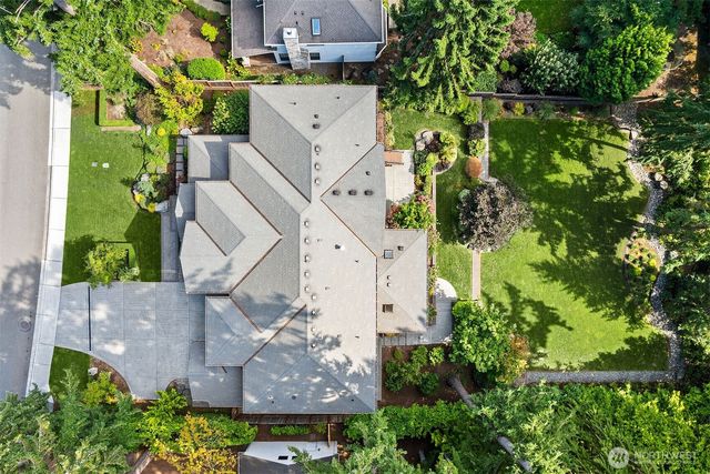 10461 SE 23rd Street, Bellevue, WA 98004