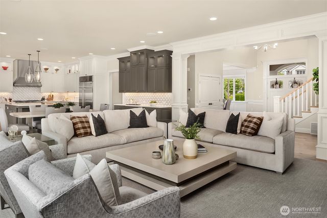 10461 SE 23rd Street, Bellevue, WA 98004