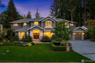 10461 SE 23rd Street, Bellevue, WA 98004
