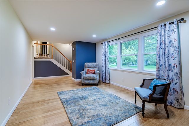 25 Redwood Drive, Penfield, NY 14526