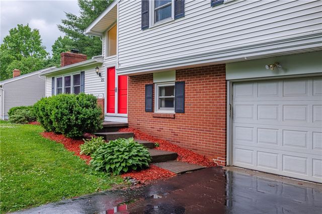 25 Redwood Drive, Penfield, NY 14526