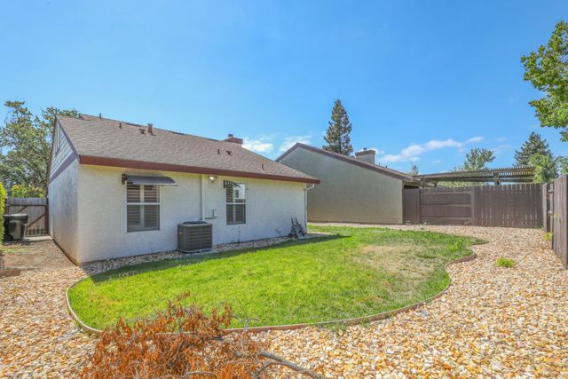 8100 Halladale Ct, Sacramento, CA 95829