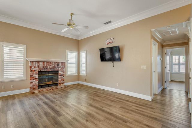 8100 Halladale Ct, Sacramento, CA 95829