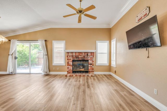 8100 Halladale Ct, Sacramento, CA 95829