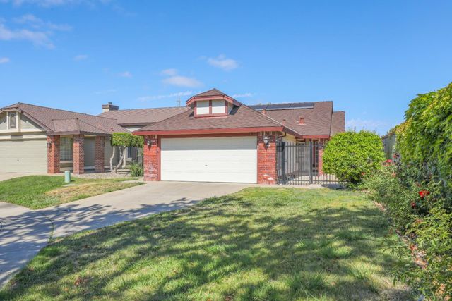8100 Halladale Ct, Sacramento, CA 95829