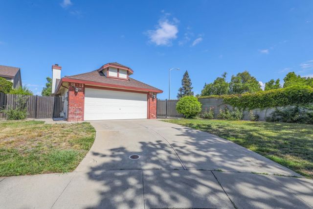 8100 Halladale Ct, Sacramento, CA 95829