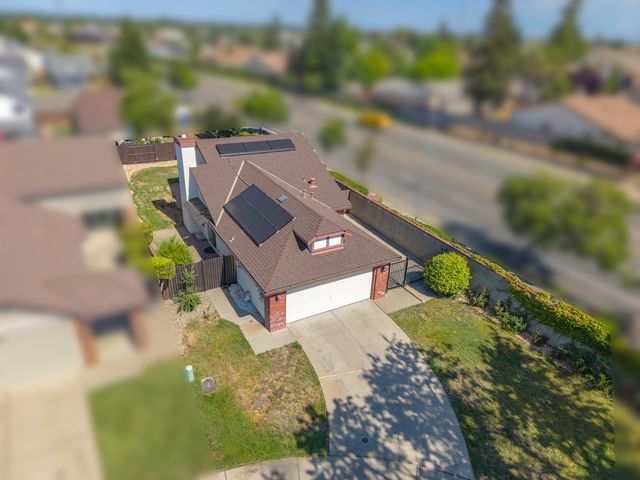 8100 Halladale Ct, Sacramento, CA 95829