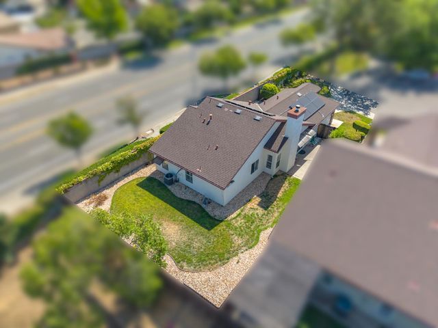 8100 Halladale Ct, Sacramento, CA 95829