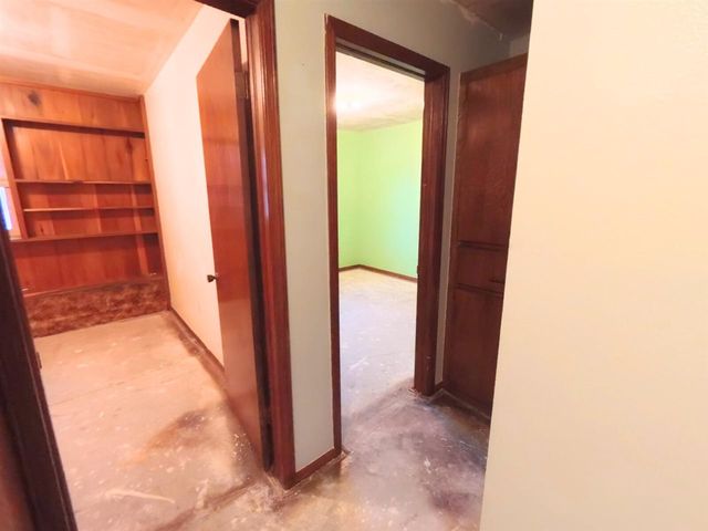 102 E D Ave, Cache, OK 73527