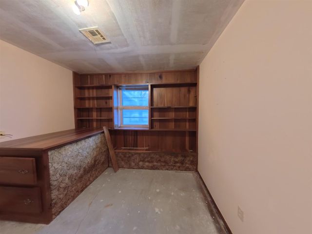 102 E D Ave, Cache, OK 73527