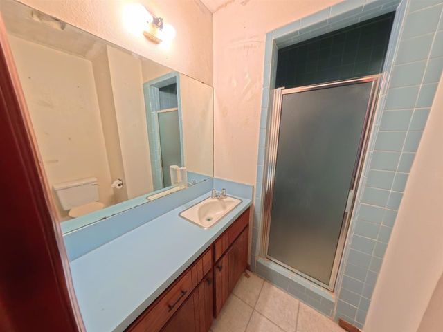 102 E D Ave, Cache, OK 73527