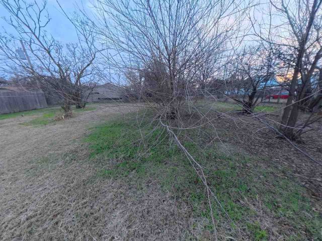 102 E D Ave, Cache, OK 73527