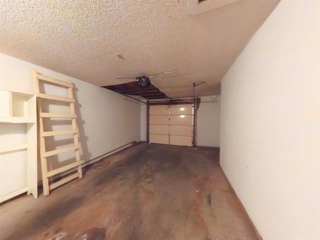 102 E D Ave, Cache, OK 73527