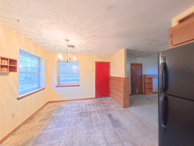 102 E D Ave, Cache, OK 73527