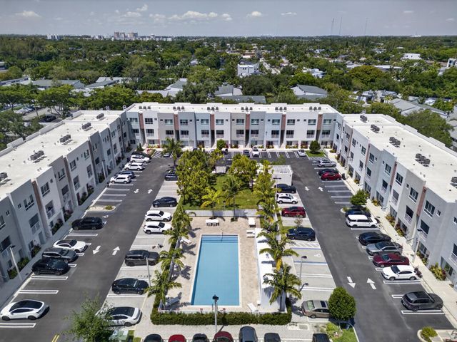 2535 NE 193rd Street 3203, Miami, FL 33180