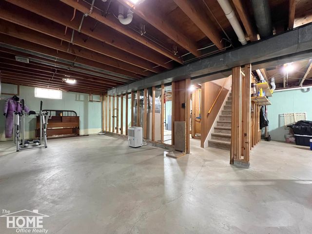 809 Moore Street, Owosso, MI 48867