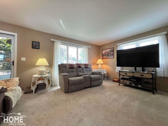 809 Moore Street, Owosso, MI 48867