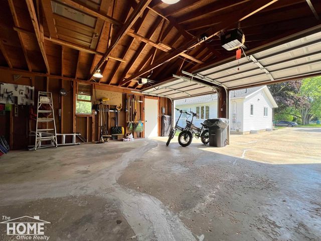 809 Moore Street, Owosso, MI 48867