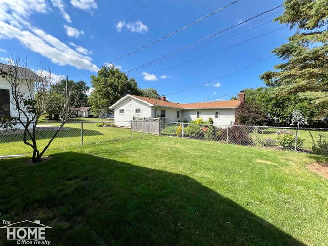 809 Moore Street, Owosso, MI 48867