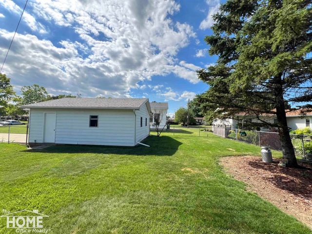 809 Moore Street, Owosso, MI 48867