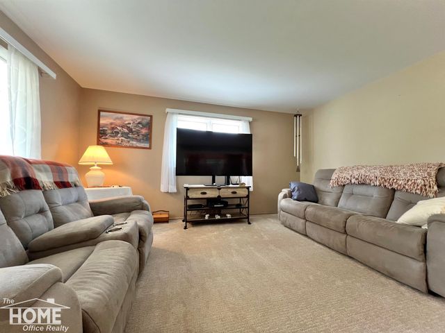 809 Moore Street, Owosso, MI 48867