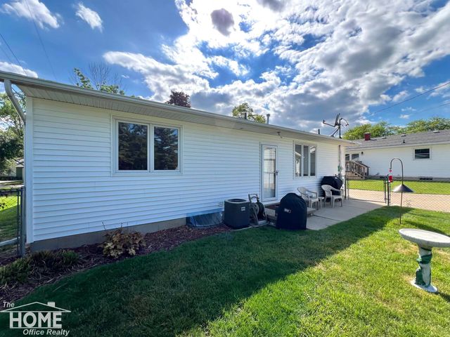 809 Moore Street, Owosso, MI 48867