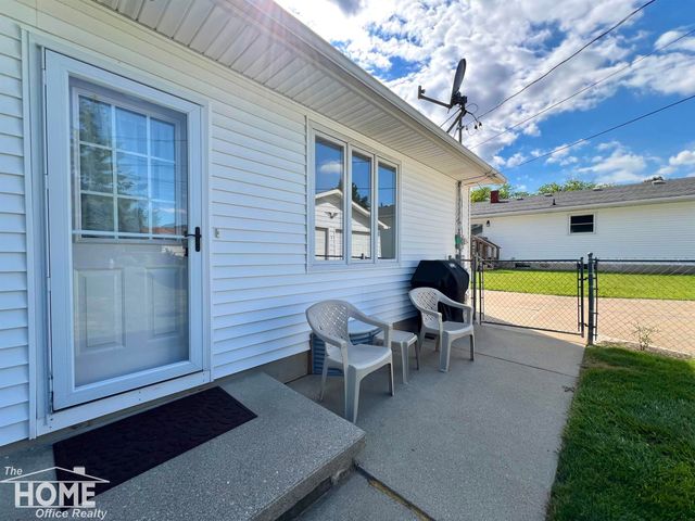 809 Moore Street, Owosso, MI 48867