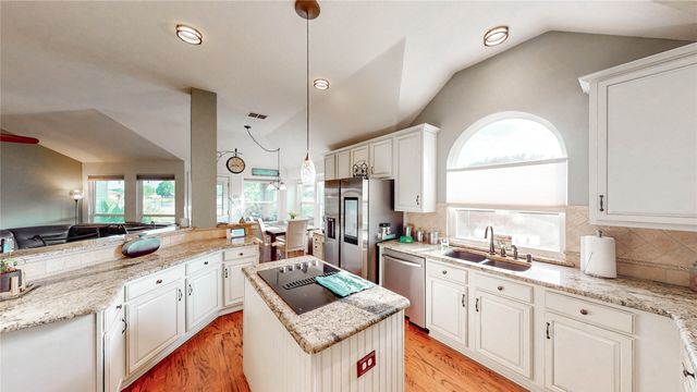 104 Island Circle, Shady Shores, TX 76208