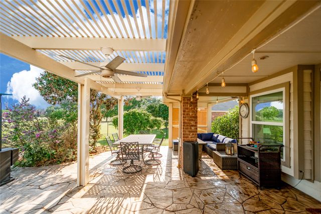 104 Island Circle, Shady Shores, TX 76208