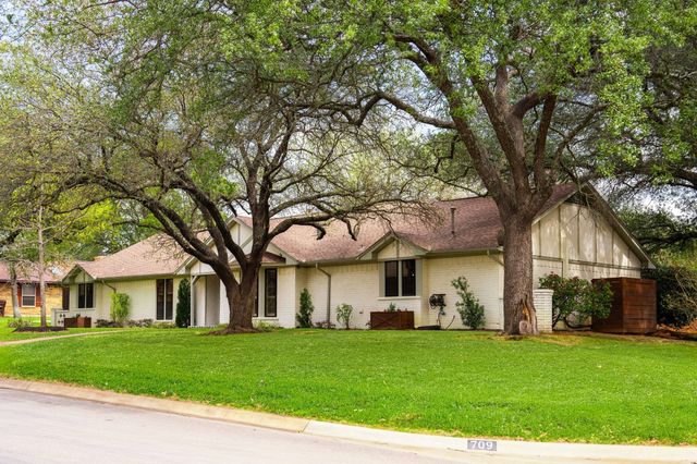 709 Pennsylvania Drive, Denton, TX 76205