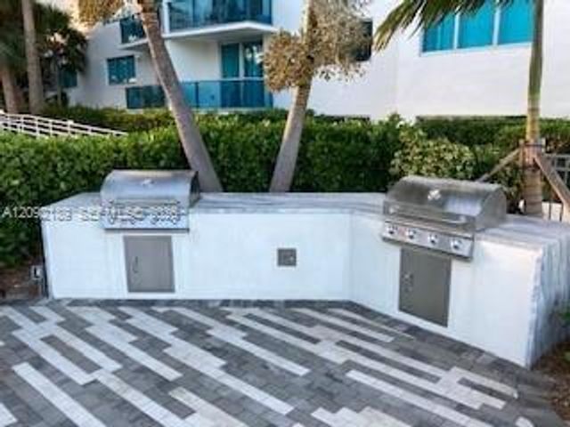 7501 E Treasure Drive 2M, North Bay Village, FL 33141