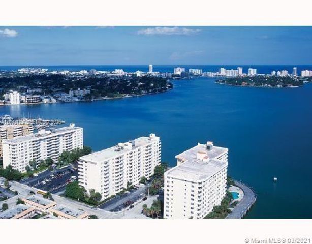 7501 E Treasure Drive 2M, North Bay Village, FL 33141
