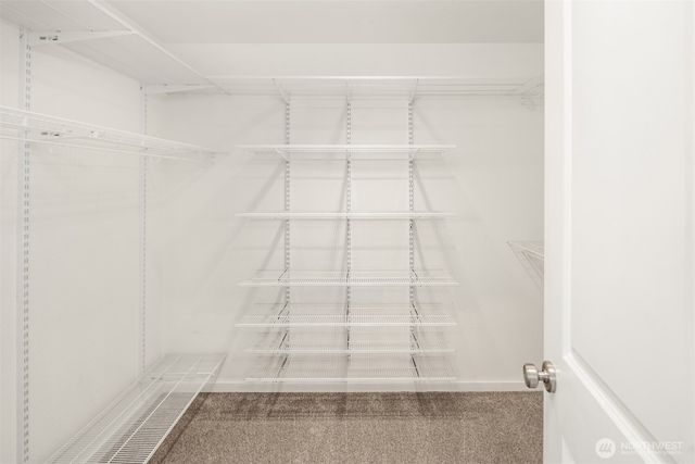 9205 34th Street E, Edgewood, WA 98371