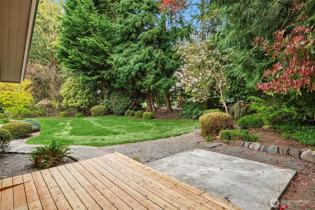 9205 34th Street E, Edgewood, WA 98371