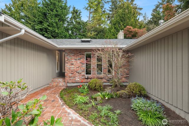 9205 34th Street E, Edgewood, WA 98371