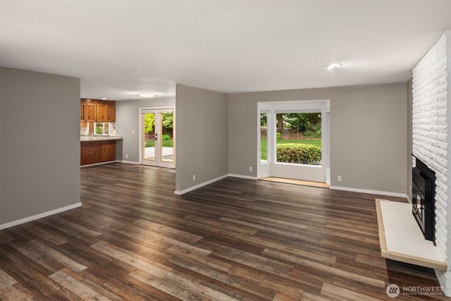 9205 34th Street E, Edgewood, WA 98371