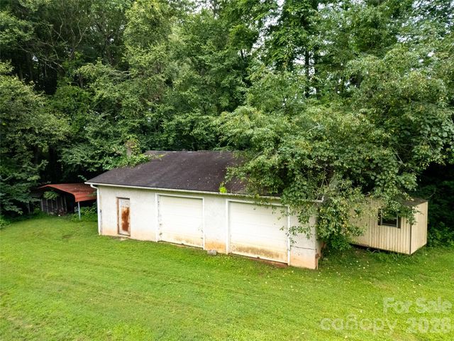 15 Windy Canyon Road, Candler, NC 28715