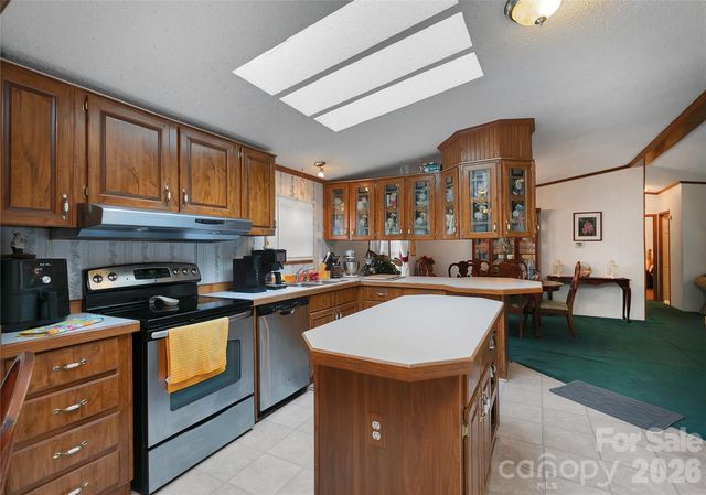 15 Windy Canyon Road, Candler, NC 28715