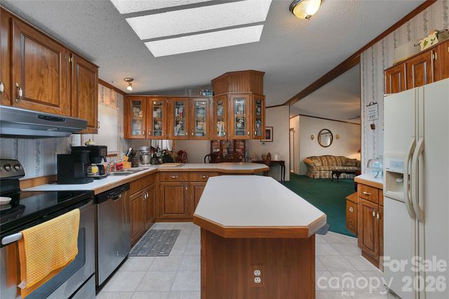 15 Windy Canyon Road, Candler, NC 28715