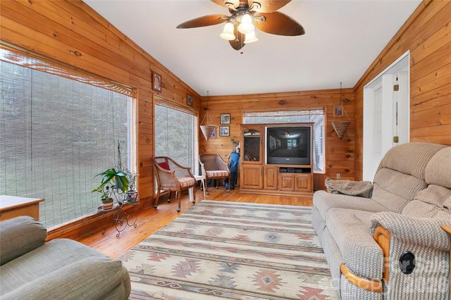 15 Windy Canyon Road, Candler, NC 28715