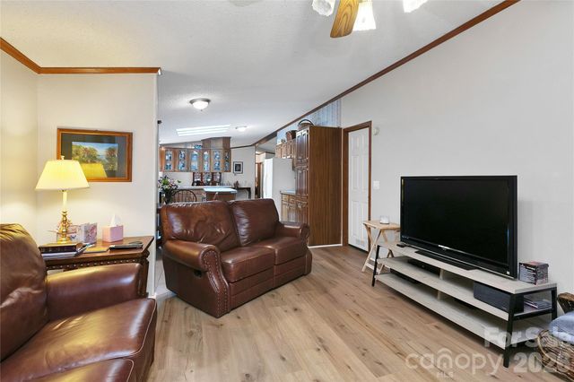 15 Windy Canyon Road, Candler, NC 28715