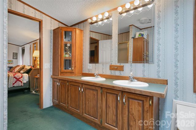 15 Windy Canyon Road, Candler, NC 28715