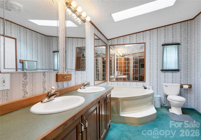 15 Windy Canyon Road, Candler, NC 28715