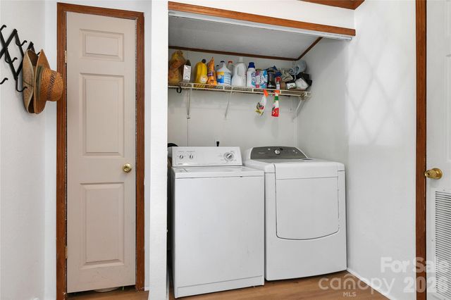15 Windy Canyon Road, Candler, NC 28715