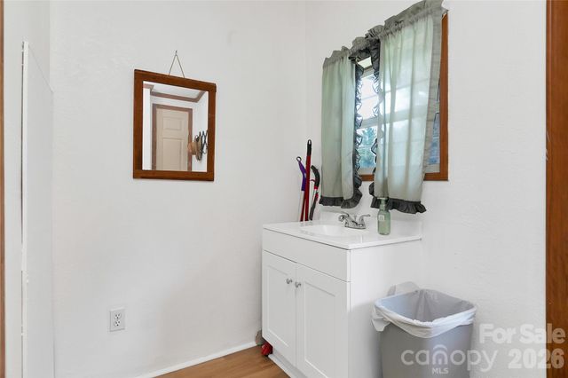 15 Windy Canyon Road, Candler, NC 28715