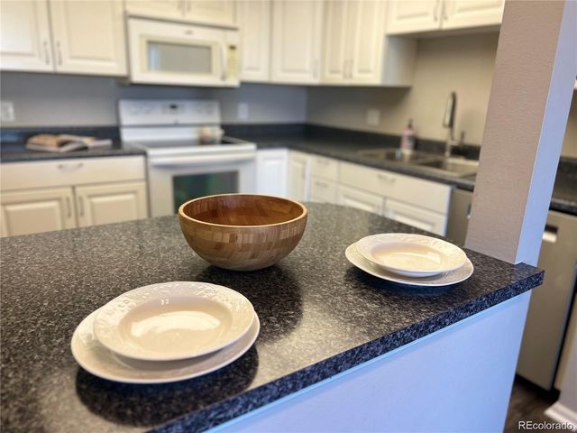 13850 E Marina Drive 612, Aurora, CO 80014